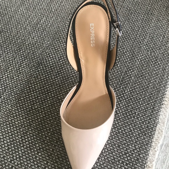 Heels - Picture 2 of 4